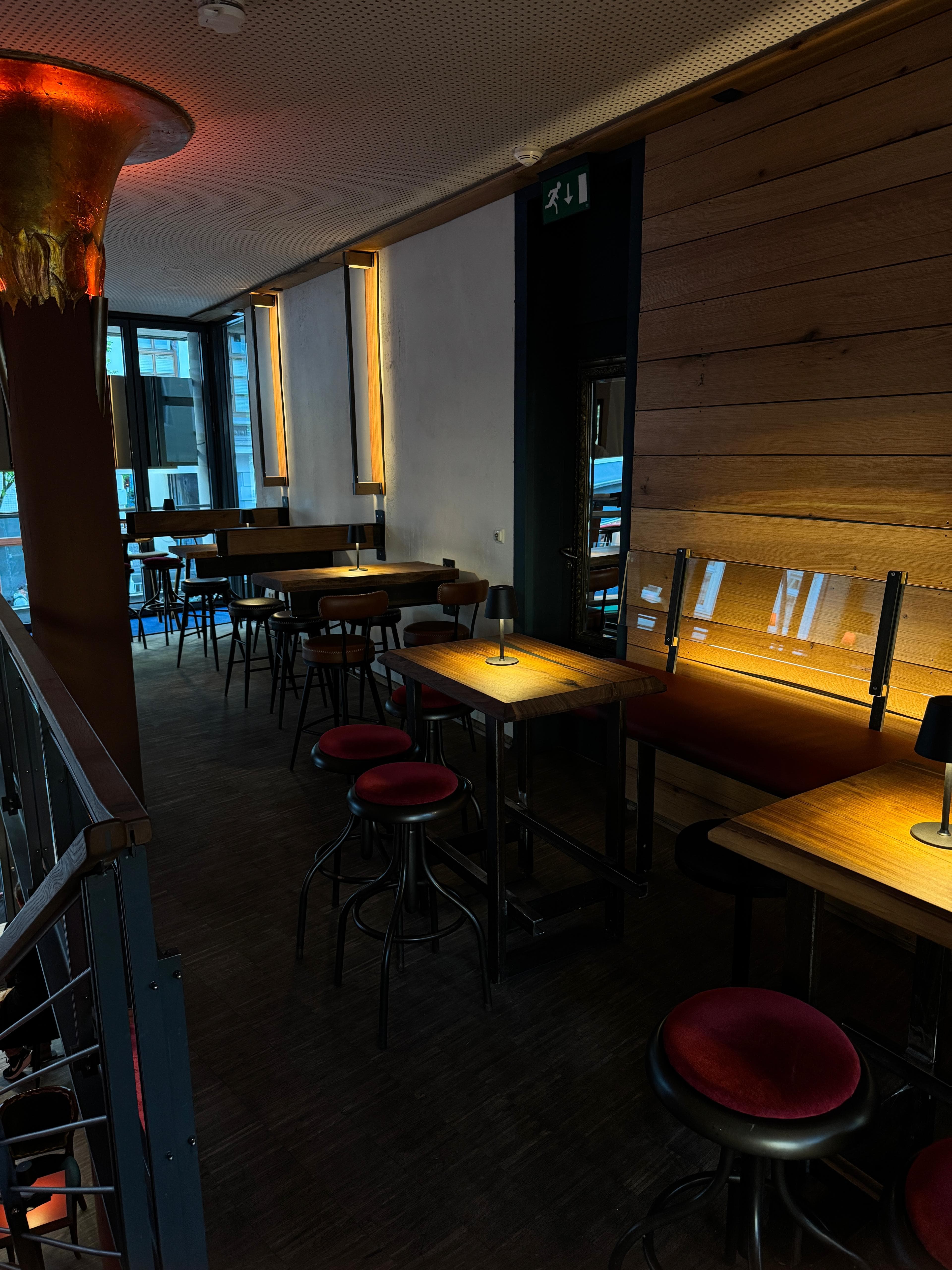Freundlicher Service und herzliche Stimmung im Cafe Reisebar Ottensen
