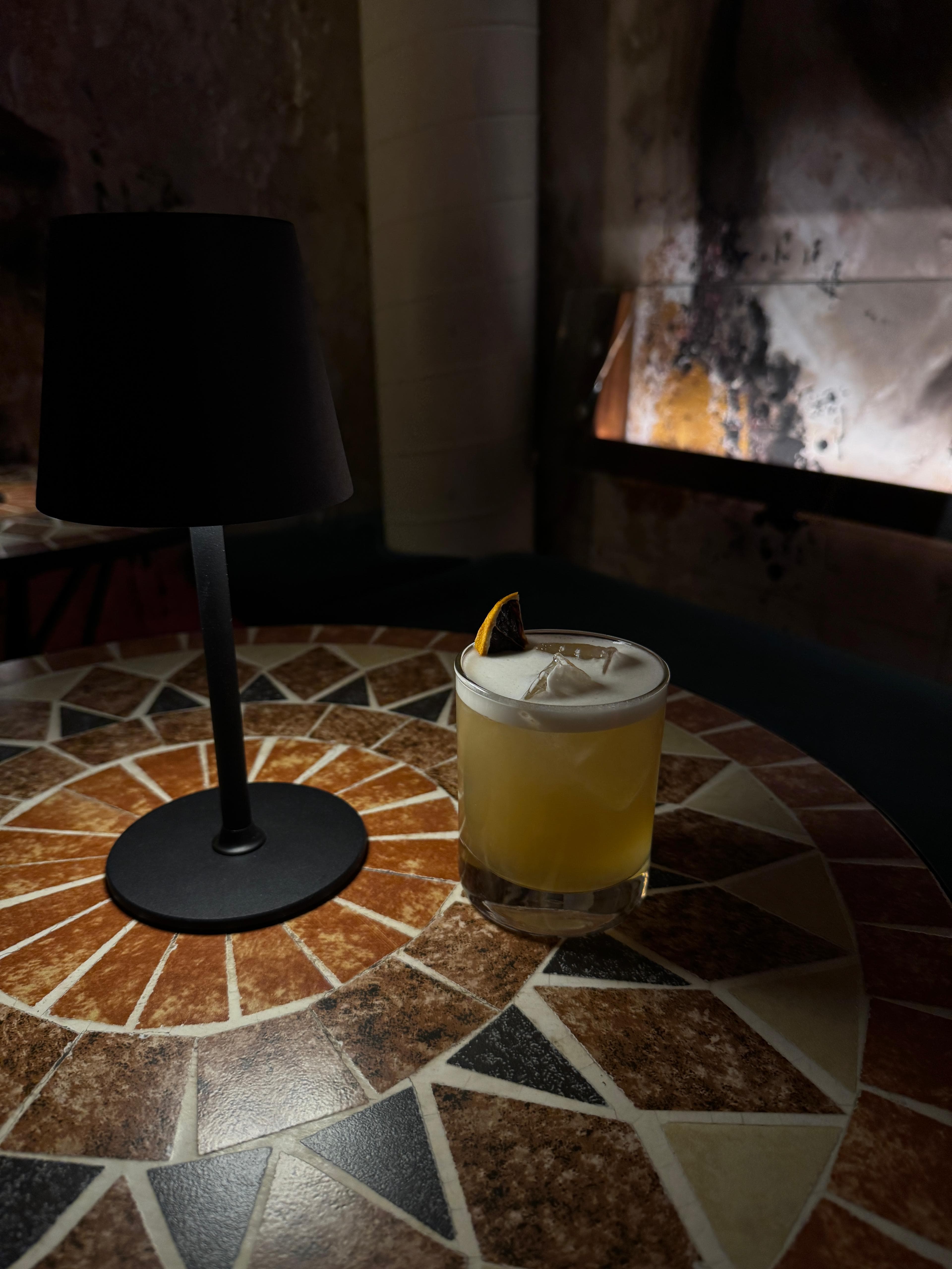 Die Geschichte und Atmosphäre der Reisebar Ottensen
